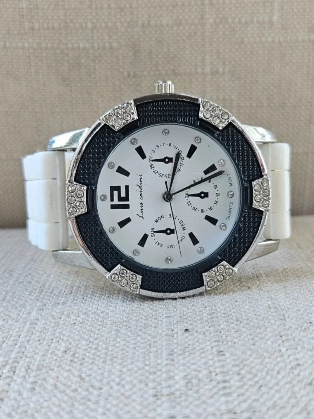Luis Cardinin Men wristwatch Fashion White Rubber Strap Quarts Analog Watch